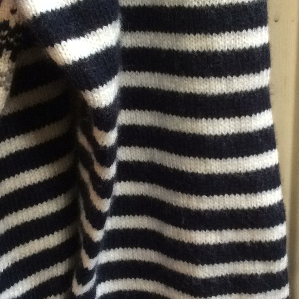J. Crew merino wool sweater loose fit  blouse Sz L - Picture 4 of 8
